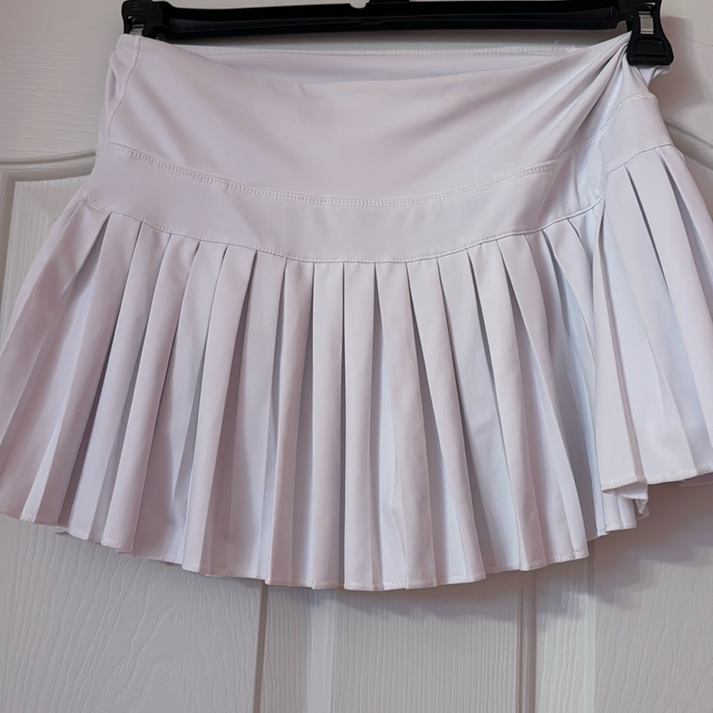 Goldhinge Pleated Skirt!!
